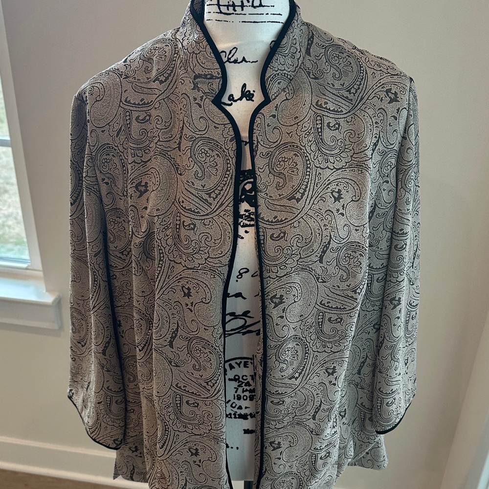 Dress Barn Black and CREAM Paisley Blazer